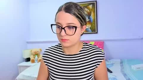 Snapshot of katia_foxx chatting on 10.29.25 Khaterine online show from 10.29.25