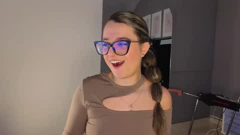 Khaterine online show from 03.12.26