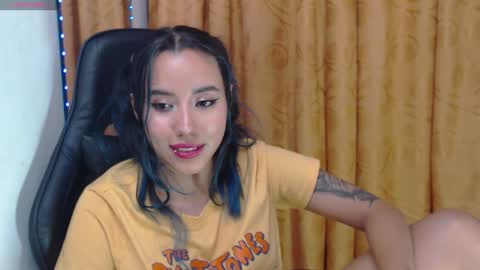 Katia Cuper  online show from 01.30.25