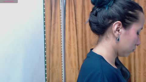 Katia Cuper  online show from 02.04.25