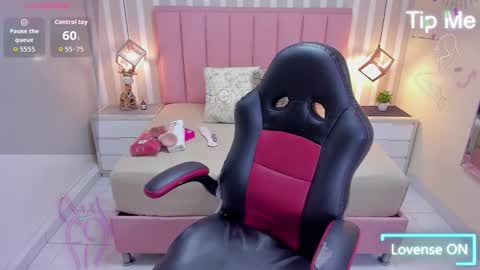 KATIA online show from 10.15.25