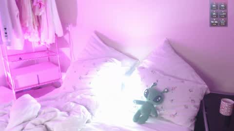 Katie Deville online show from 03.31.26