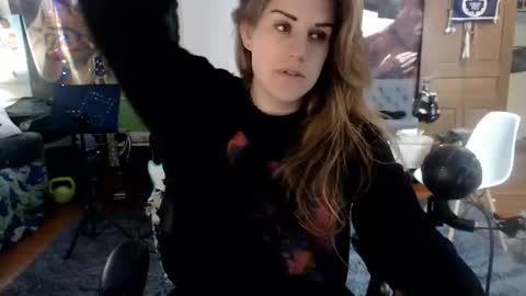 Snapshot of katiecutie_5 chatting on 02.28.25 Katie online show from 02.28.25