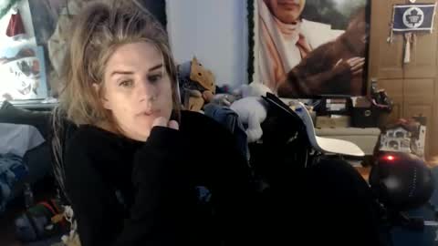 Snapshot of katiecutie_5 chatting on 09.11.25 Katie online show from 09.11.25