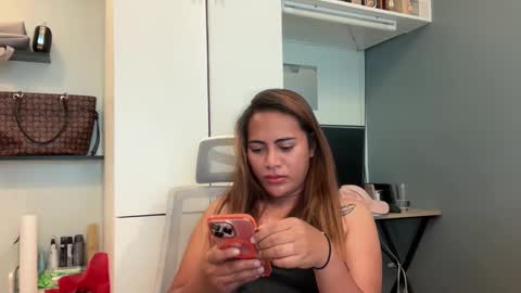 Snapshot of katiefrox_ chatting on 10.16.25 katiefrox  online show from 10.16.25