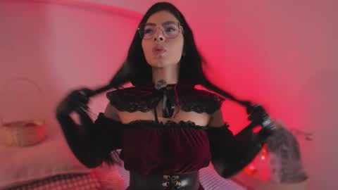 Snapshot of katiepeach_ chatting on 10.30.25 Katy IGPeach kat666 online show from 10.30.25