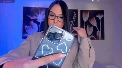 Snapshot of katiestonne chatting on 01.17.26 Kate Stonne online show from 01.17.26