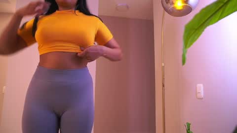 Follow me on instagram and twitter as correaktnees online show from 04.04.26