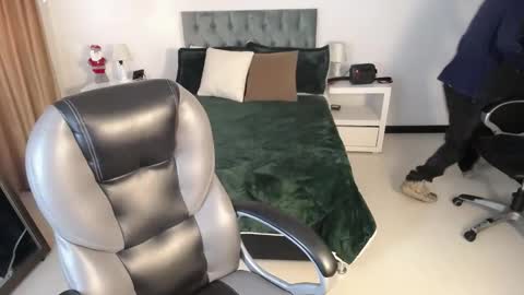 Katnia and Marcuz online show from 12.11.24