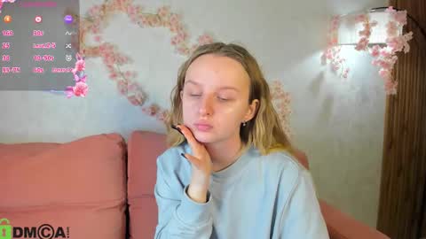 Snapshot of katrina_bail chatting on 09.21.25 Katrina Bail online show from 09.21.25