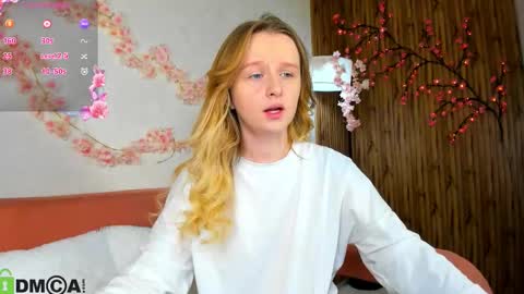 Snapshot of katrina_bail chatting on 09.25.25 Katrina Bail online show from 09.25.25