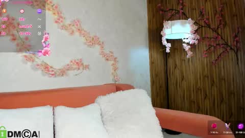 Snapshot of katrina_bail chatting on 09.26.25 Katrina Bail online show from 09.26.25