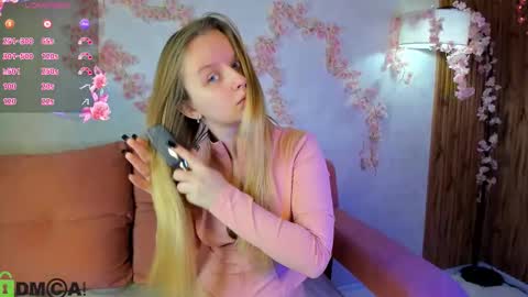 Snapshot of katrina_bail chatting on 10.04.25 Katrina Bail online show from 10.04.25