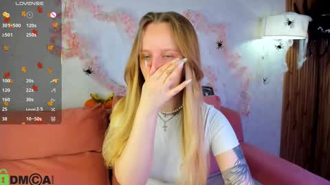 Snapshot of katrina_bail chatting on 10.28.25 Katrina Bail online show from 10.28.25