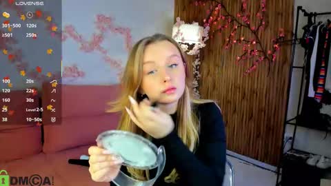 Snapshot of katrina_bail chatting on 11.03.25 Katrina Bail online show from 11.03.25