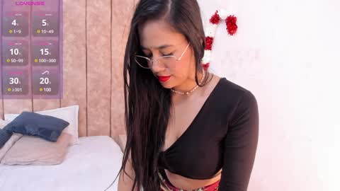 Snapshot of katrina_baurii chatting on 12.12.24 katrina online show from 12.12.24