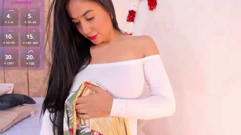 Snapshot of katrina_baurii chatting on 12.21.24 katrina online show from 12.21.24