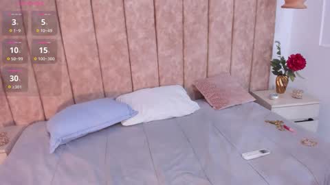 Snapshot of katrina_baurii chatting on 10.11.25 katrina online show from 10.11.25