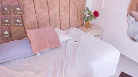 Snapshot of katrina_baurii chatting on 10.20.25 katrina online show from 10.20.25