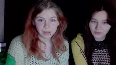 Snapshot of katrine_ine chatting on 10.24.25 katrine_ine online show from 10.24.25