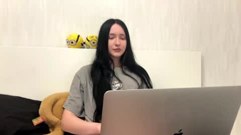 katrineb online show from 06.18.26
