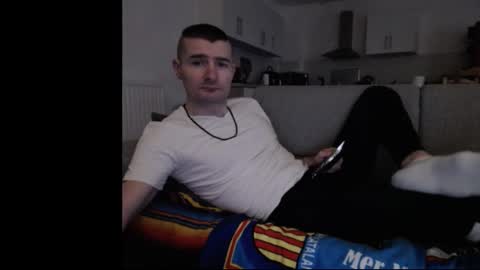 Snapshot of katsufr chatting on 02.12.25 demyx online show from 02.12.25