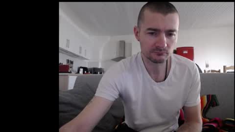 Snapshot of katsufr chatting on 03.03.25 demyx online show from 03.03.25