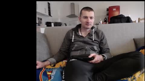 Snapshot of katsufr chatting on 03.09.25 demyx online show from 03.09.25