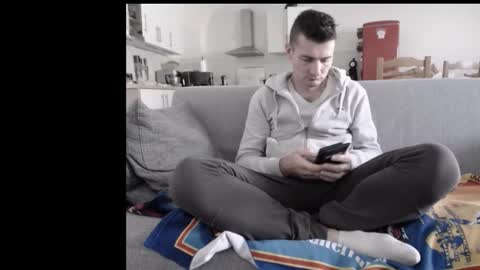 Snapshot of katsufr chatting on 10.17.25 demyx online show from 10.17.25