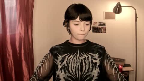 Snapshot of katsurotaro chatting on 09.27.25 katsuro online show from 09.27.25