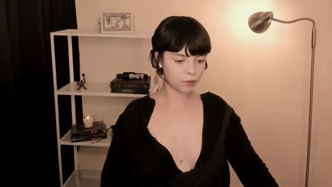 Snapshot of katsurotaro chatting on 10.16.25 katsuro online show from 10.16.25