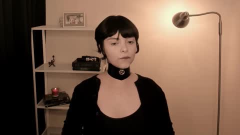 Snapshot of katsurotaro chatting on 10.30.25 katsuro online show from 10.30.25