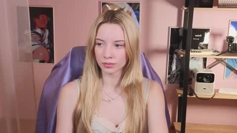katt_yy online show from 11.14.25