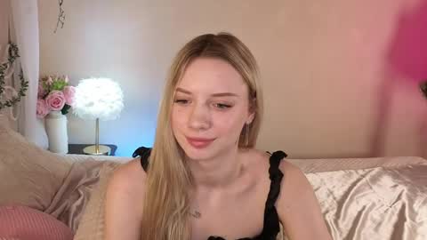 Snapshot of katt_yy chatting on 05.20.26 katt_yy online show from 05.20.26