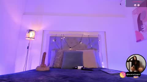 katte_hood_ online show from 09.30.25