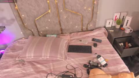 Katerine online show from 09.10.25