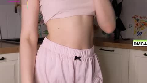 I dont know whats gonna happen today but my name is Katty and lets start being friends online show from 05.29.26
