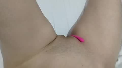 Snapshot of kattrinah_nikitta chatting on 09.25.25 nikitta online show from 09.25.25