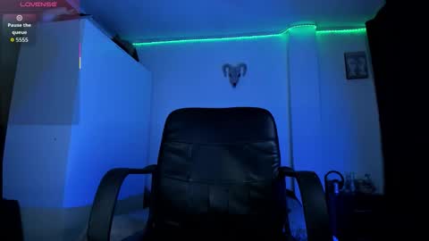 kattx   independent model online show from 03.10.26