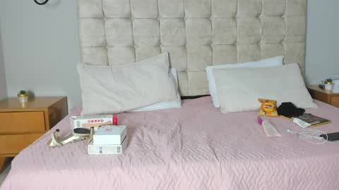 Snapshot of katty_cute19 chatting on 04.02.26 katty_cute19 online show from 04.02.26