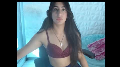 Snapshot of katty_love01 chatting on 03.01.25 katty_love01 online show from 03.01.25