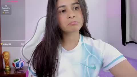 Snapshot of katty_rain1 chatting on 06.17.26 katherin online show from 06.17.26