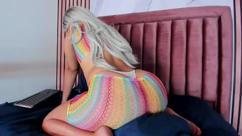 kattyleblanc_ online show from 01.22.25