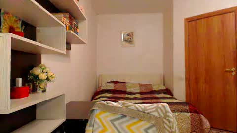 Snapshot of kattysapphire chatting on 01.25.25 KattySapphire online show from 01.25.25