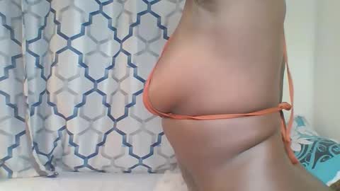 Snapshot of kattysexy2 chatting on 10.12.25 kattyse online show from 10.12.25