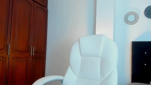 Snapshot of katyajhonss chatting on 02.22.26 KATYAJHONSS online show from 02.22.26