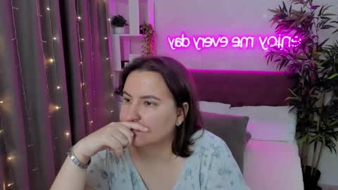 Kate online show from 09.24.25