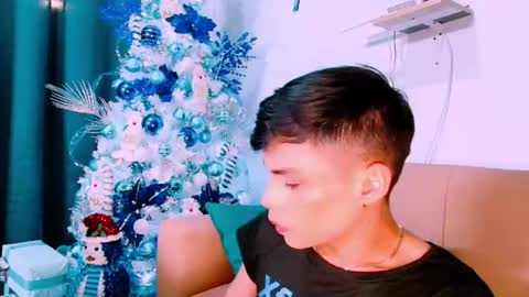 Snapshot of katykennex chatting on 12.19.24 KATY online show from 12.19.24