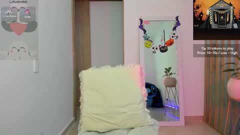 Snapshot of katysmiith26 chatting on 10.25.25 Katherine online show from 10.25.25