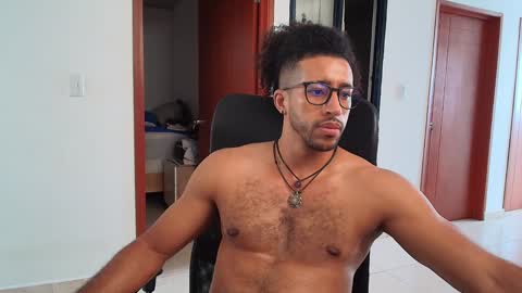 Snapshot of kaurilop chatting on 12.16.24 Kauri Lop online show from 12.16.24